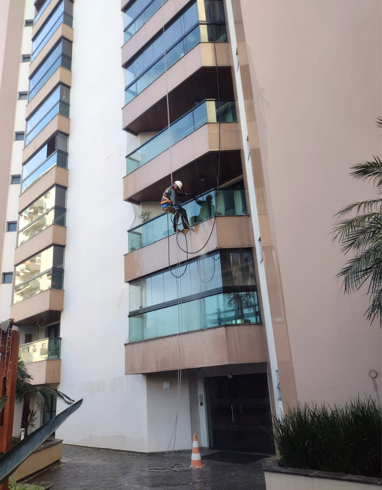 Obra realizada pela Equipe A - 1